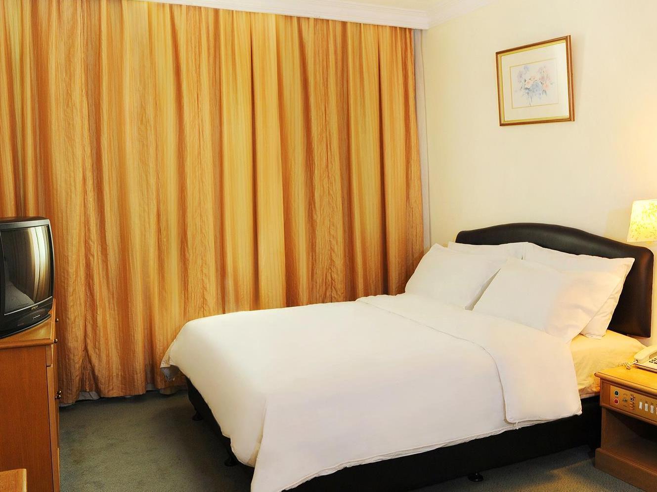 Borneo Hotel Kuching Zewnętrze zdjęcie